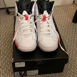 Jordan retro 6 infrared white and black